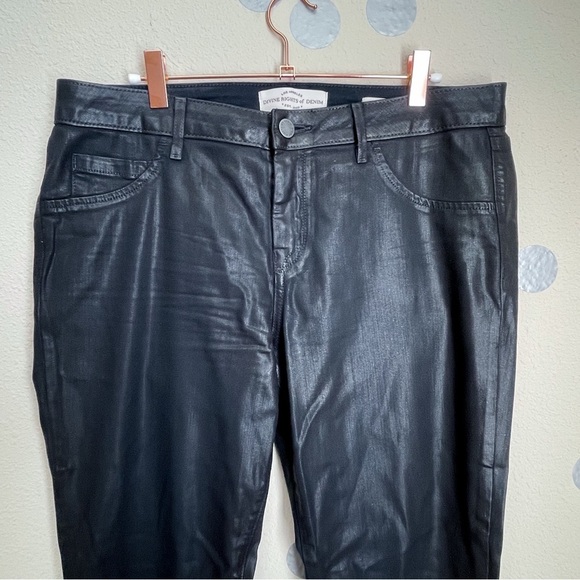 Divine Rights of Denim Skinny Ankle Crop Coated Denim Jeans - Picture 3 of 8